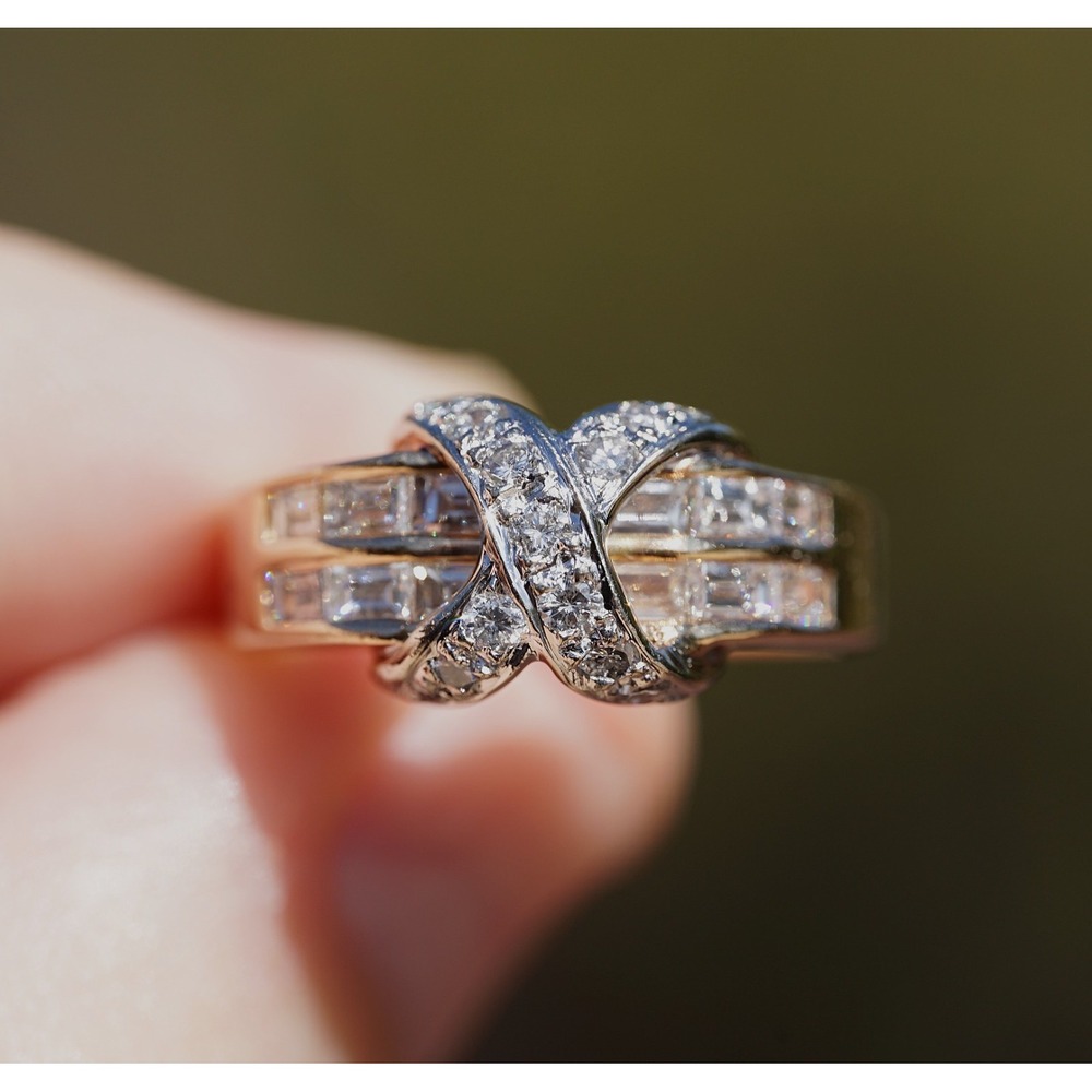 Vintage 14k Solid Yellow Gold Natural Round & Baguette Diamond Ring - Size 7.75